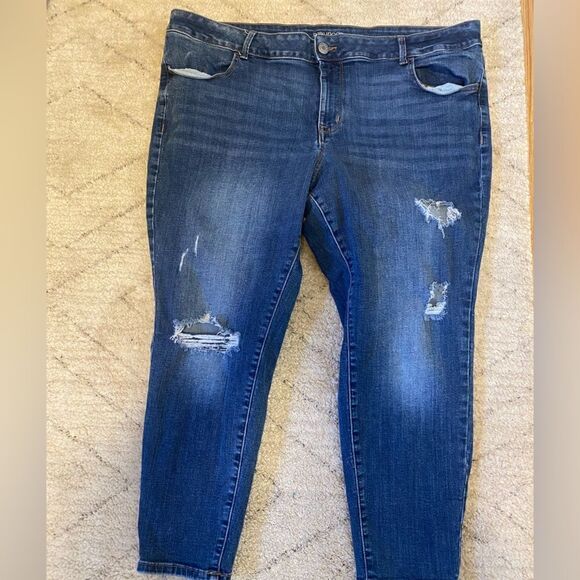 Maurice’s Distressed Jeans Size 24W Short - Picture 1 of 5